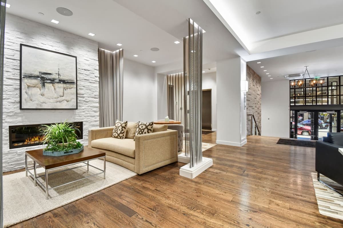 Penthouse at Parkite - Image 26