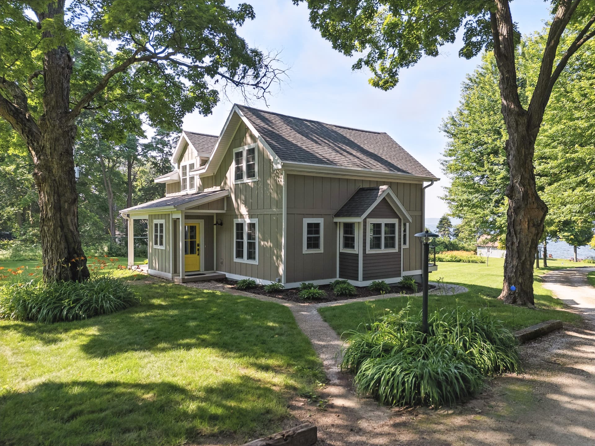 Thenell's Beach House - Image 52