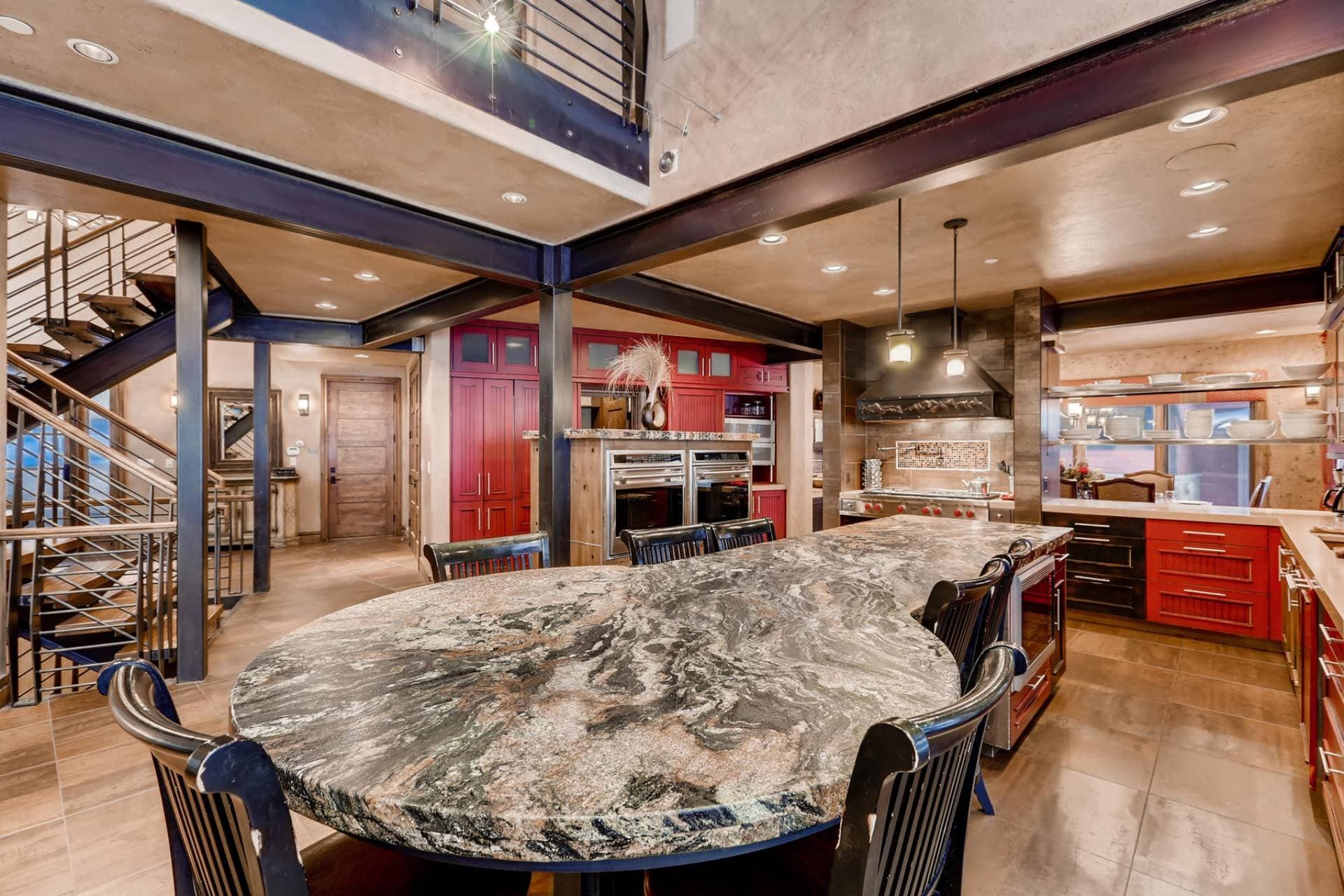 Warming Hut - Image 8