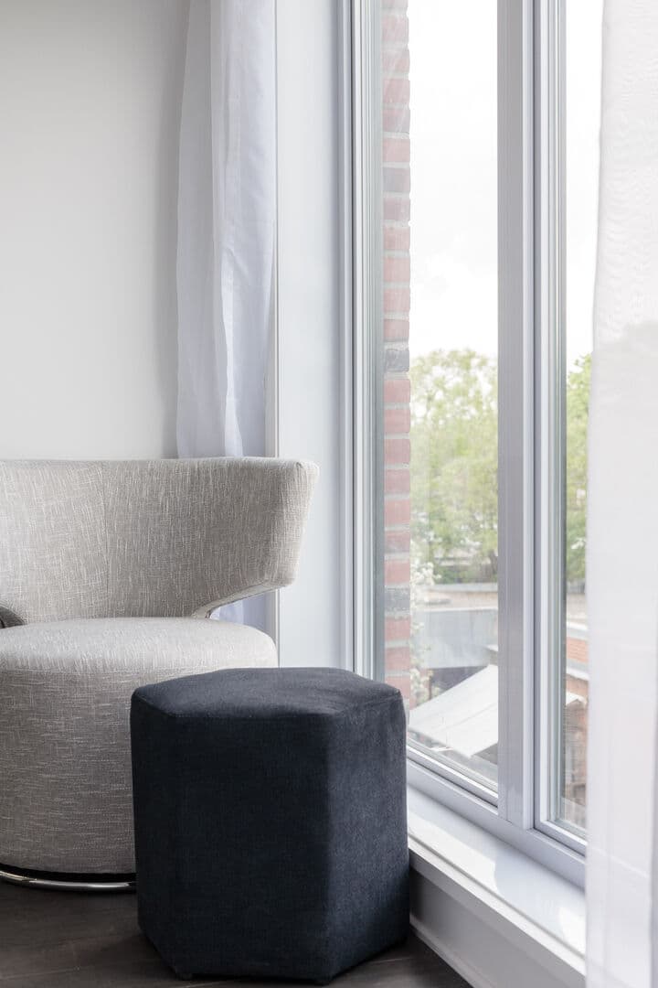 Lasalle House - Image 4