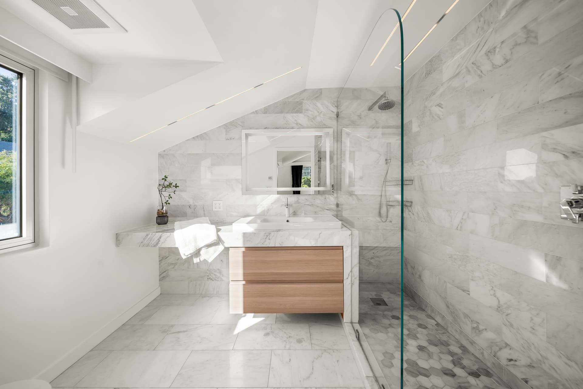 London Villa - Image 53