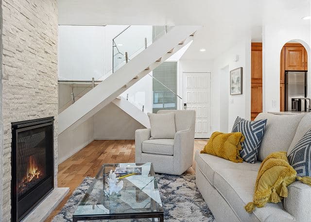 Shore O'Clock - Image 3