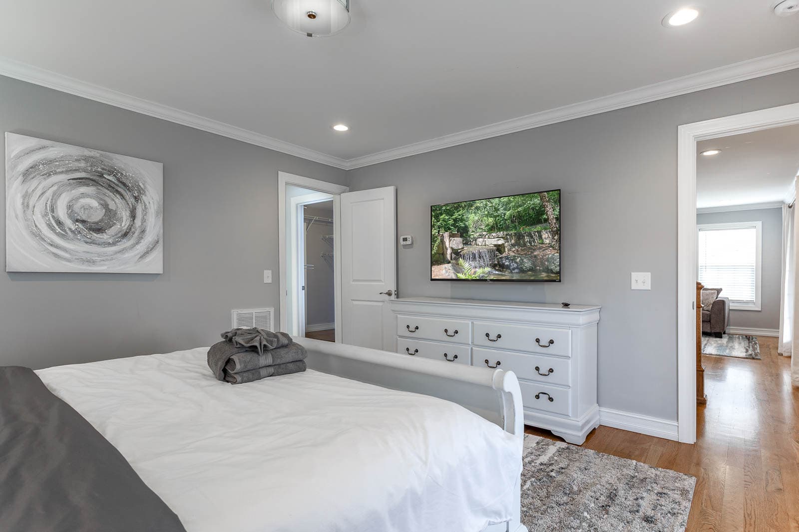 Main Street Manor - Image 15