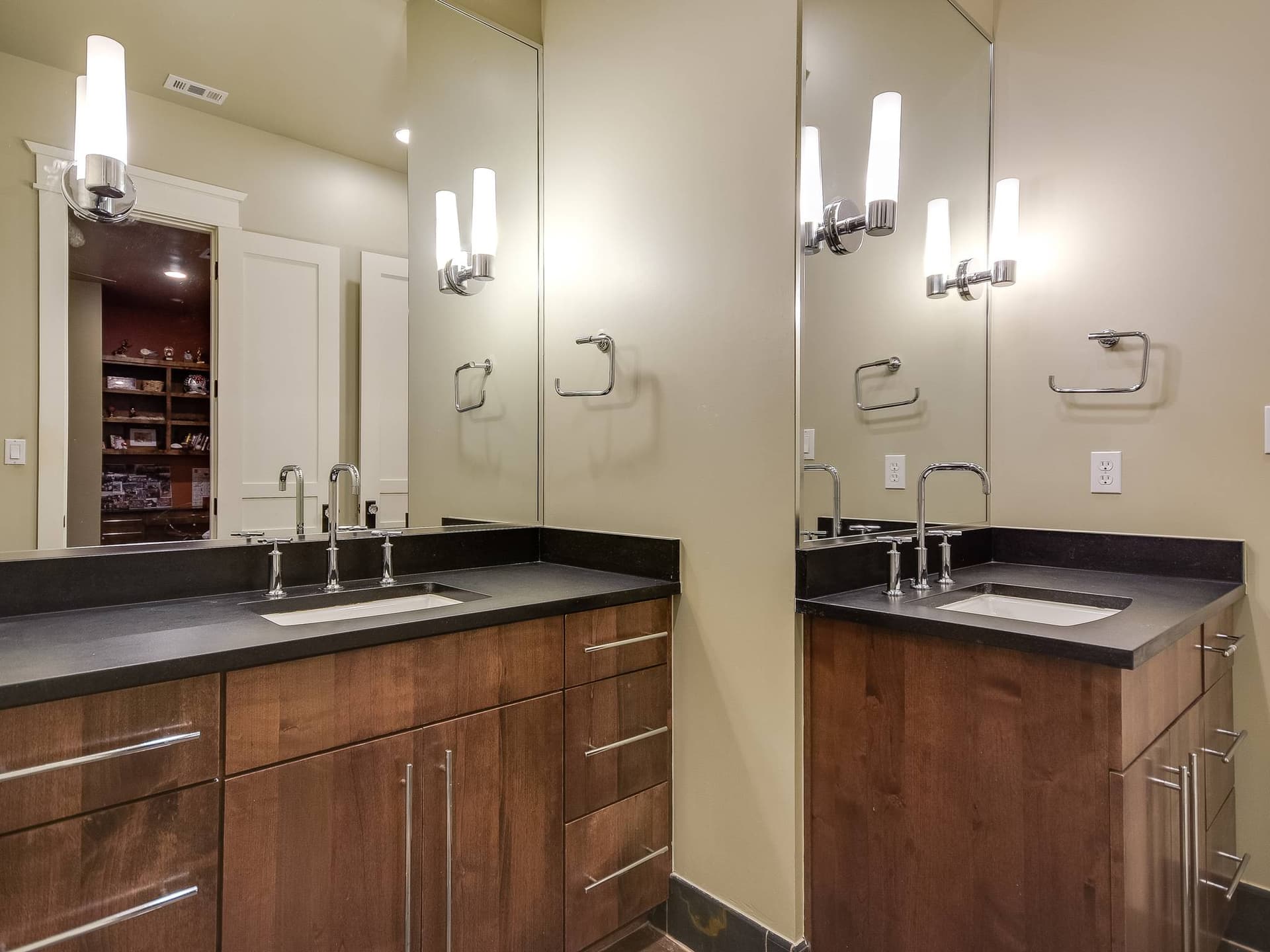 Canyon View - Image 23