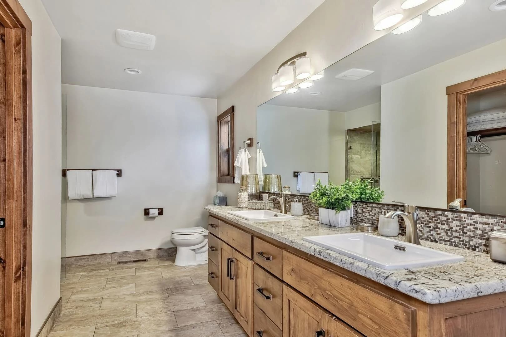 Ute Manor - Image 27