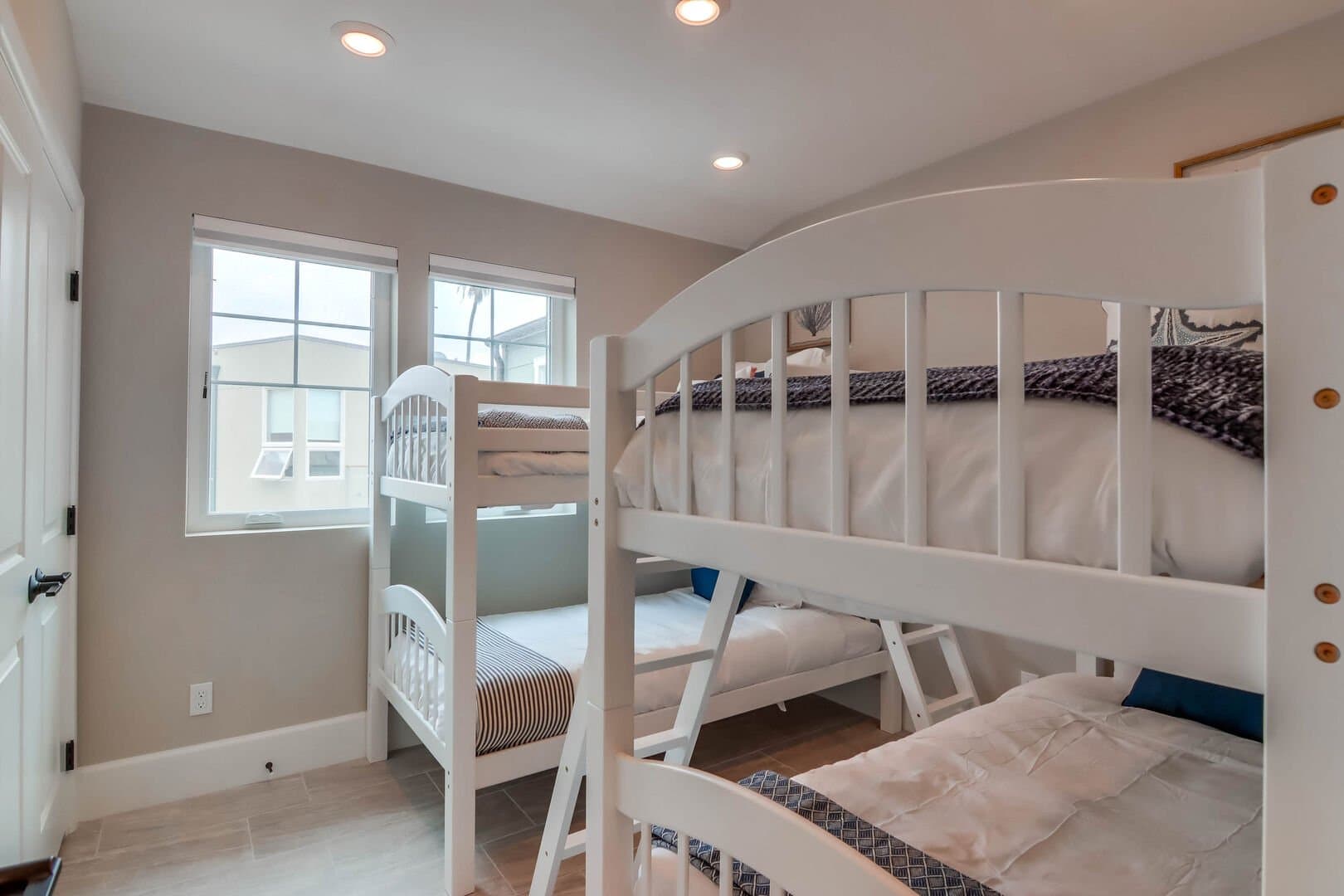 Bay Dream - Image 41