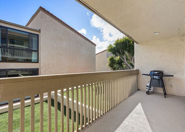 Shore O'Clock - Image 33