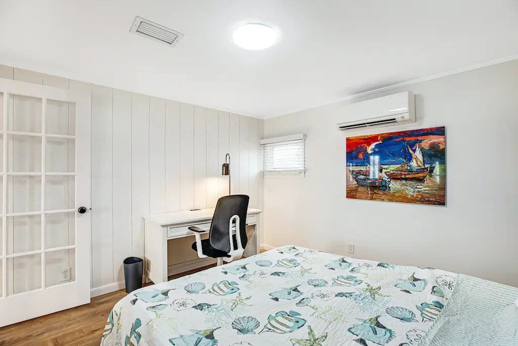 Sunset Bay - Image 27