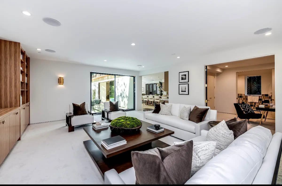 Hollywood Regency Villa - Image 10