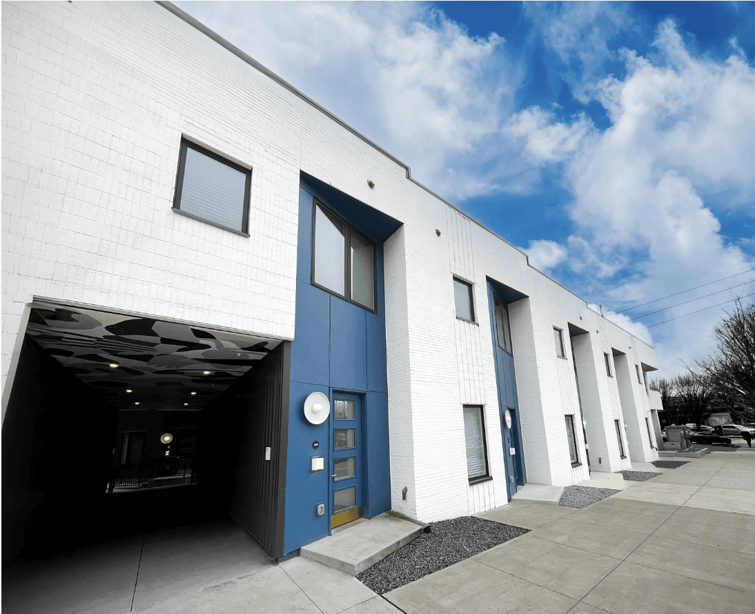 Broadway Residence - Image 22