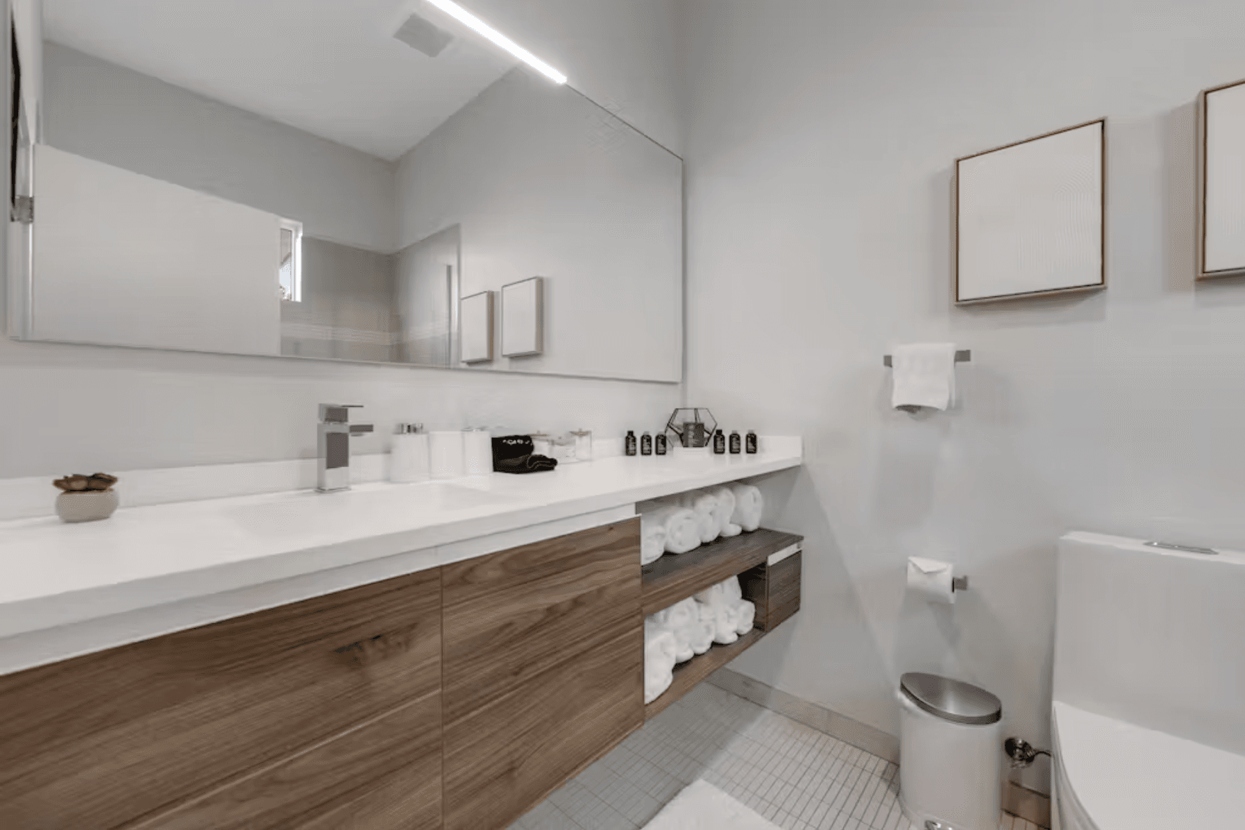 Modern Distinction Home - Image 21