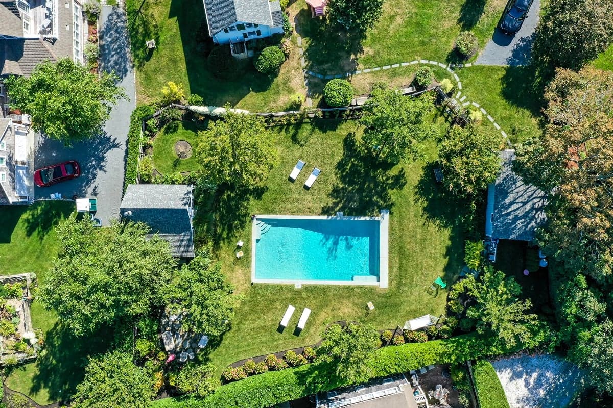 Chatham Farmhouse - Image 36