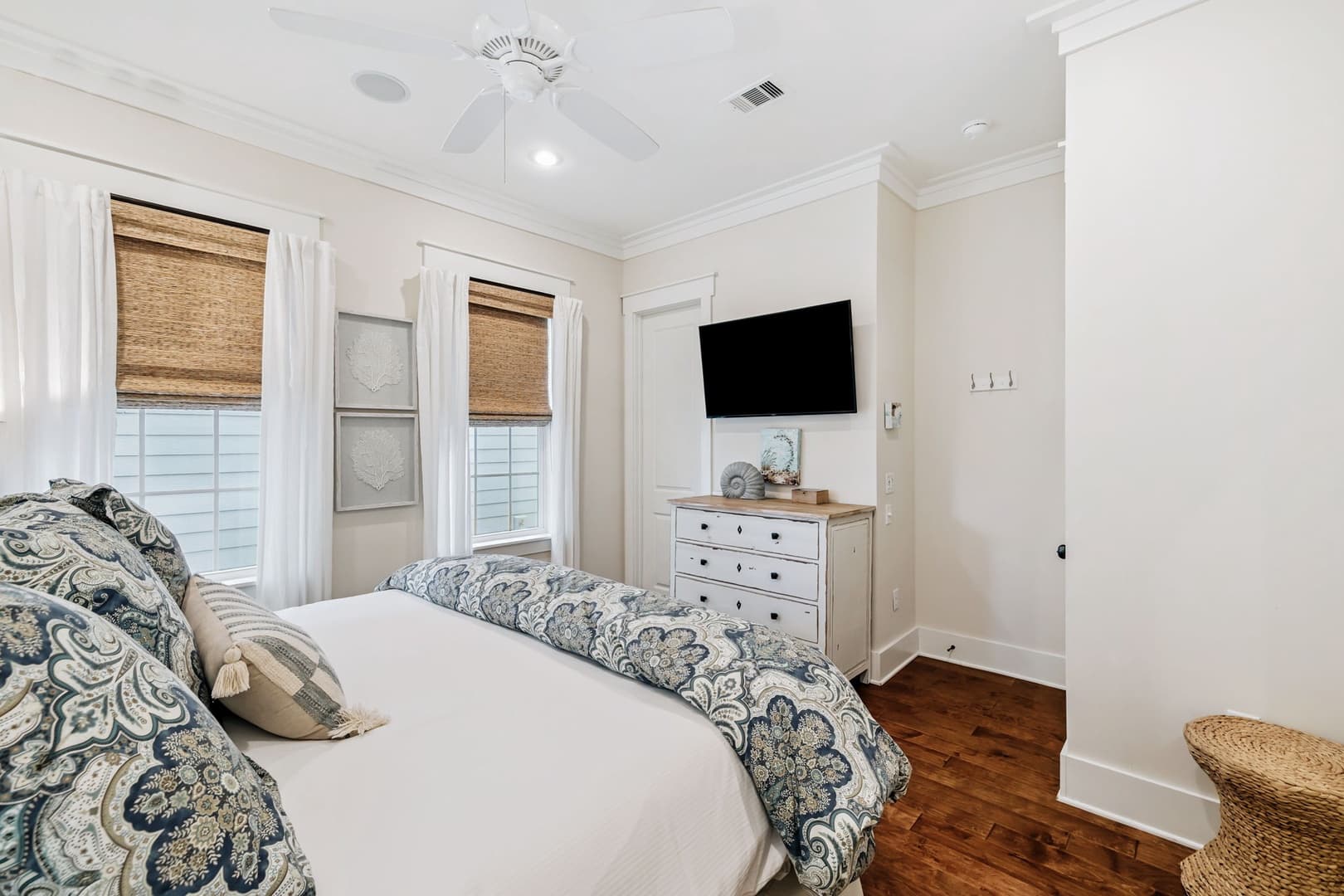 Beach Heaven - Image 22