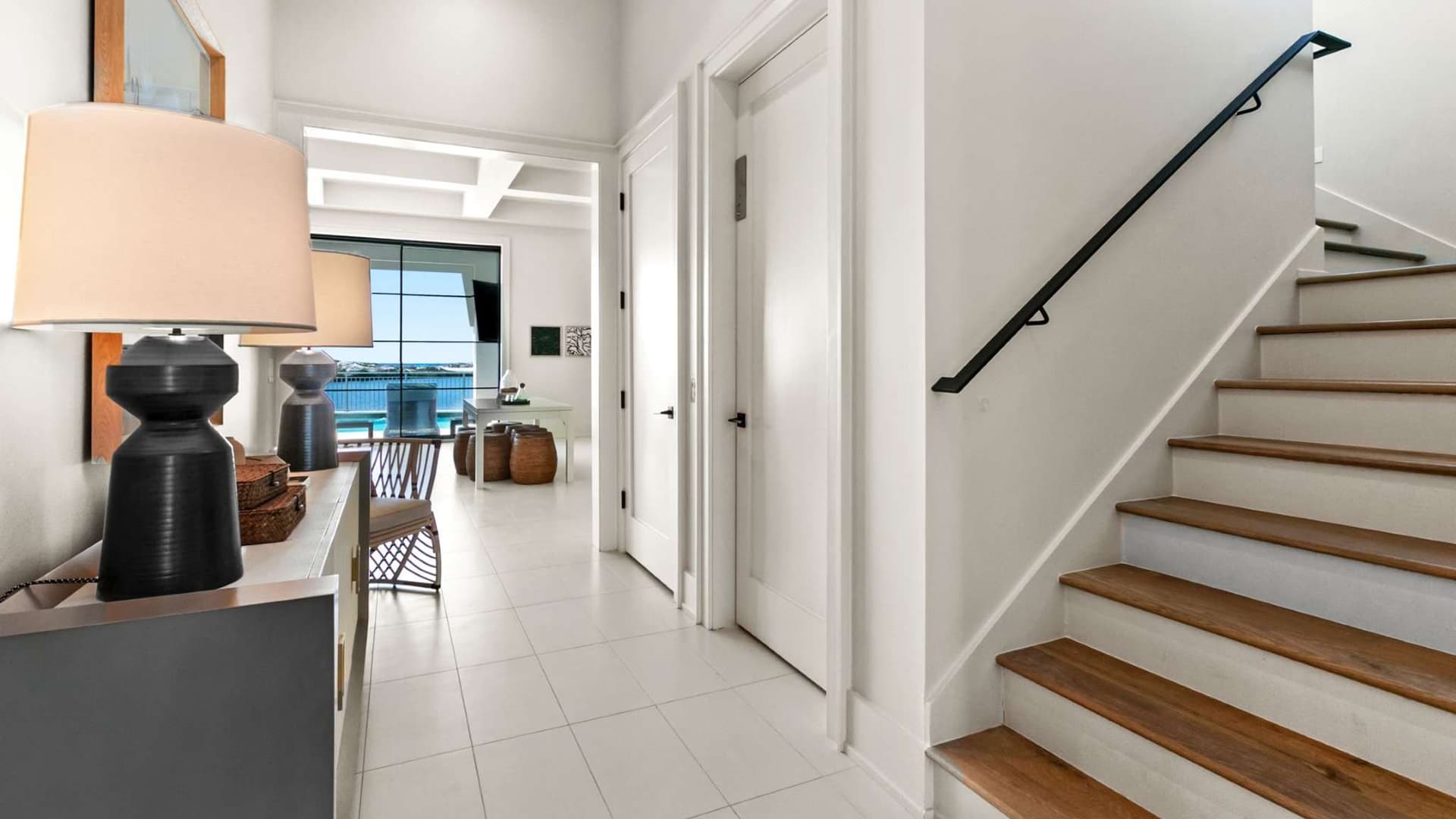 Lakeview Drive - Image 22