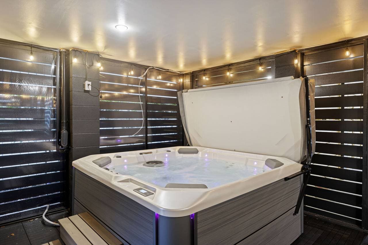 Yacht Harbor #10 - Image 34