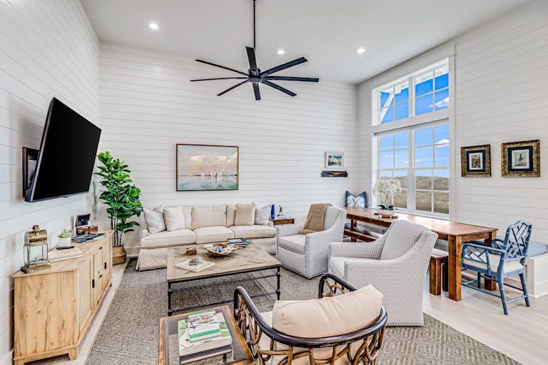 Commodore’s Hideout - Image 1