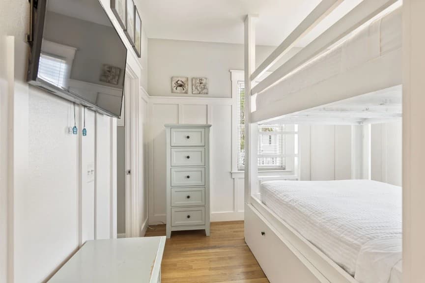 Salty Perch - Image 28