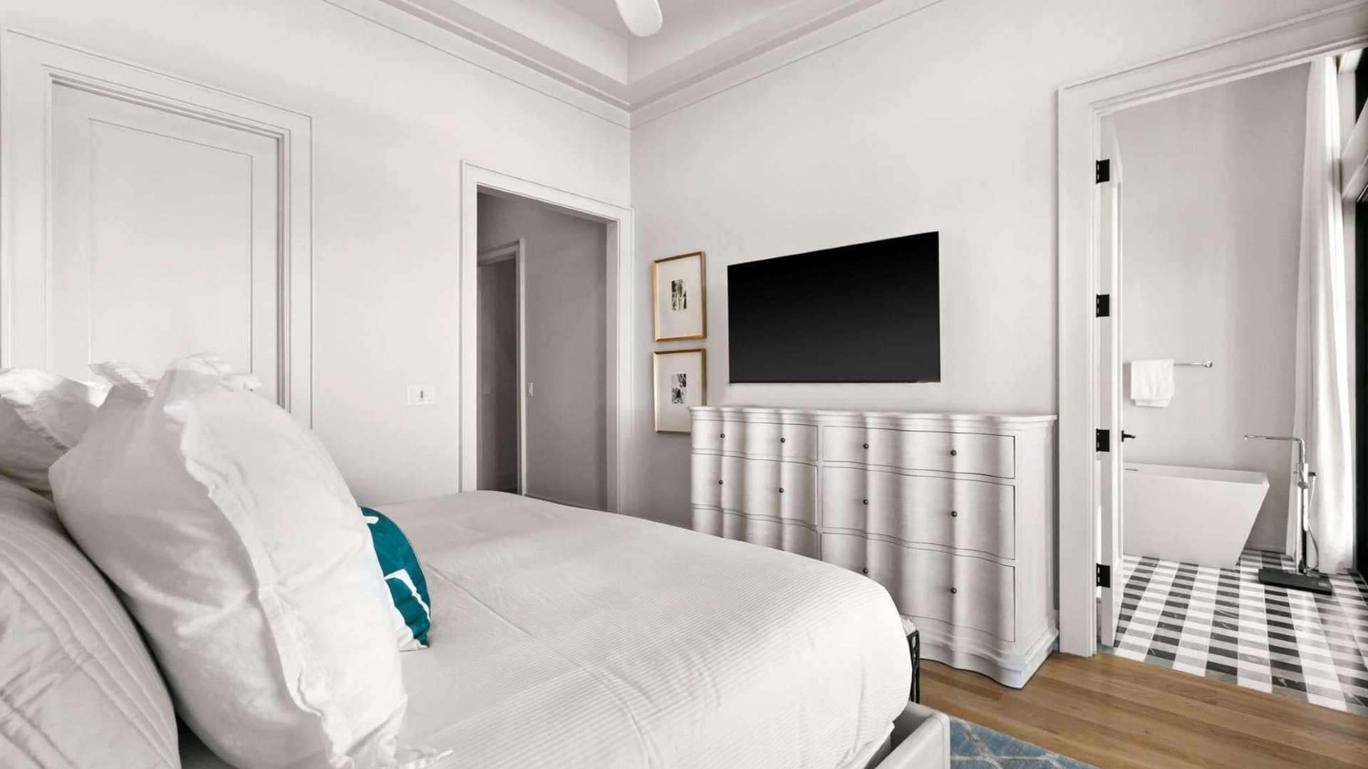 Lakeview Drive - Image 43