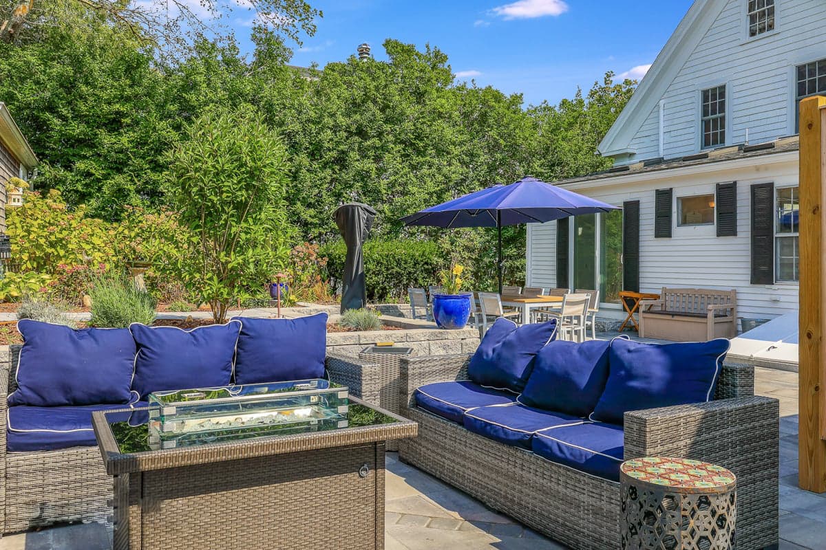 Queen's Landing - Image 33