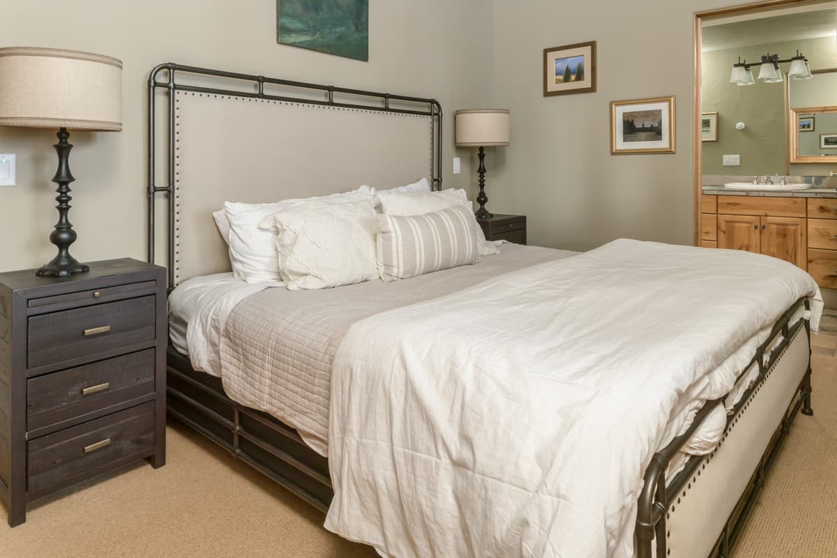 Lower Mountain Home #2 - Image 8