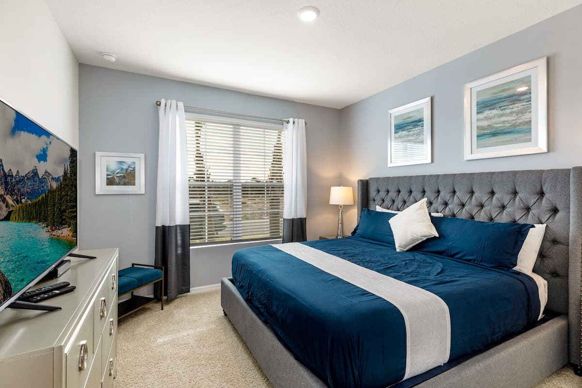 Lake View Villa - Image 15