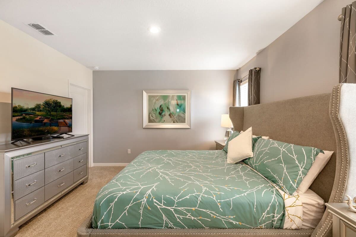 Lake View Villa - Image 20