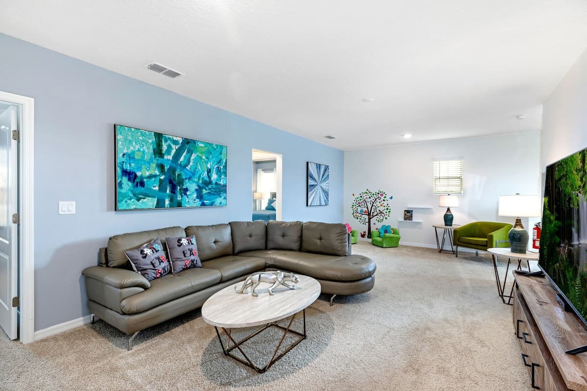 Lake View Villa - Image 8