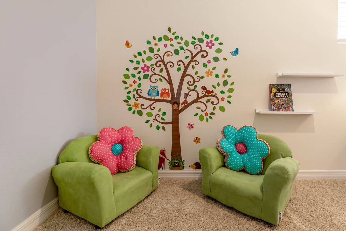 Lake View Villa - Image 9