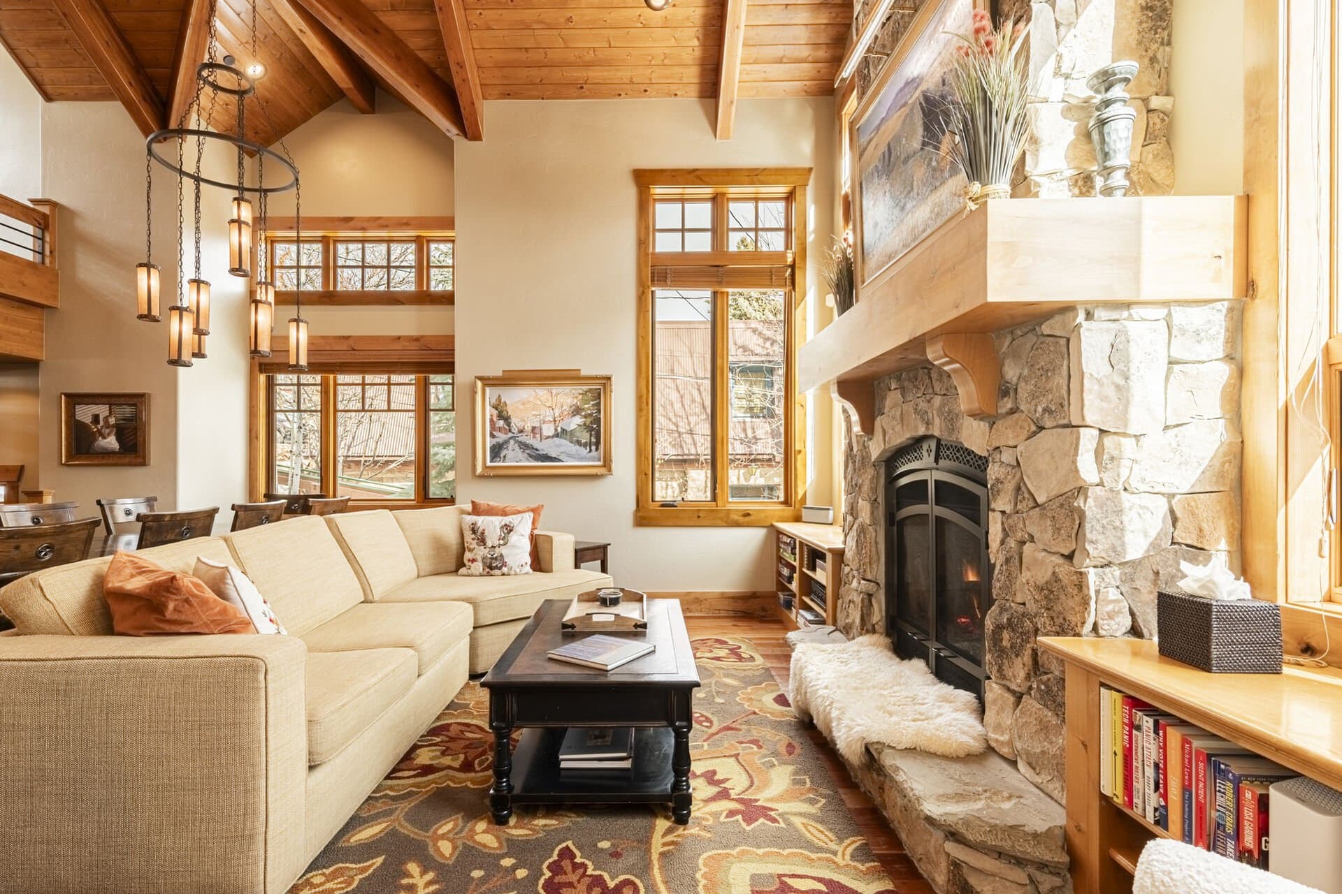 Powder Lodge - Image 2