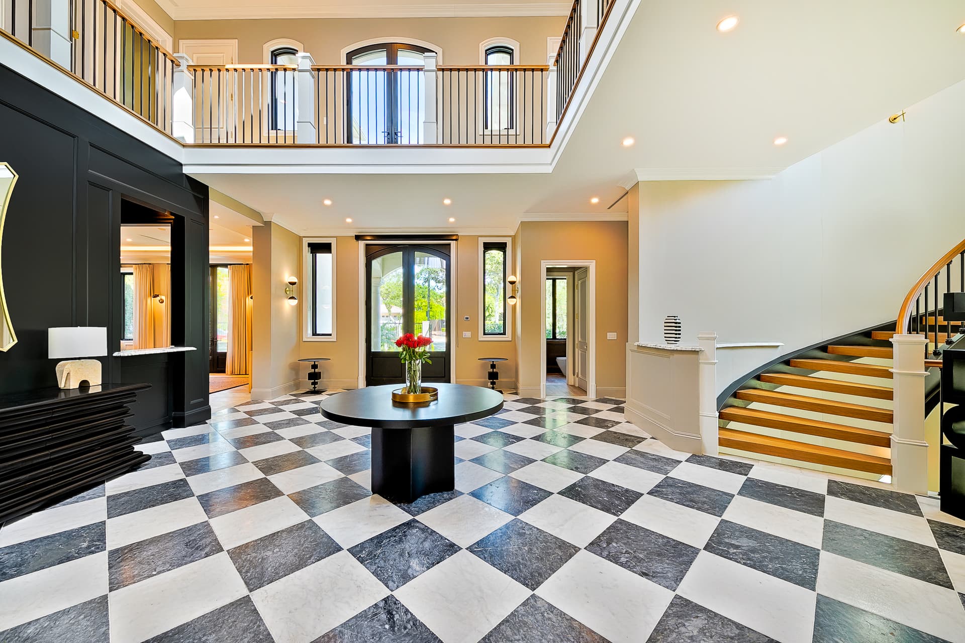 Camden Estate Beverly Hills - Image 2