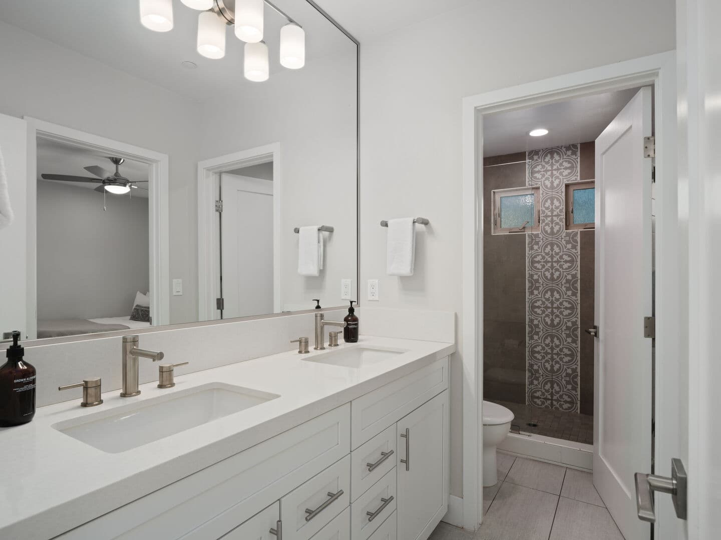 Missouri Place - Image 25