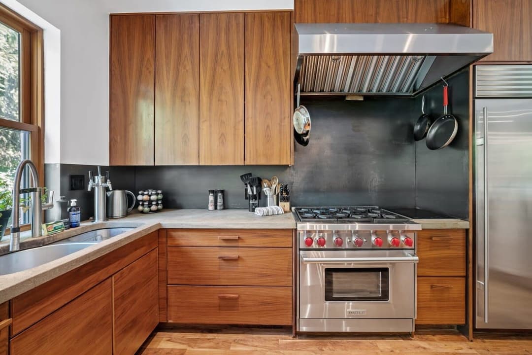 Gates Grove - Image 17