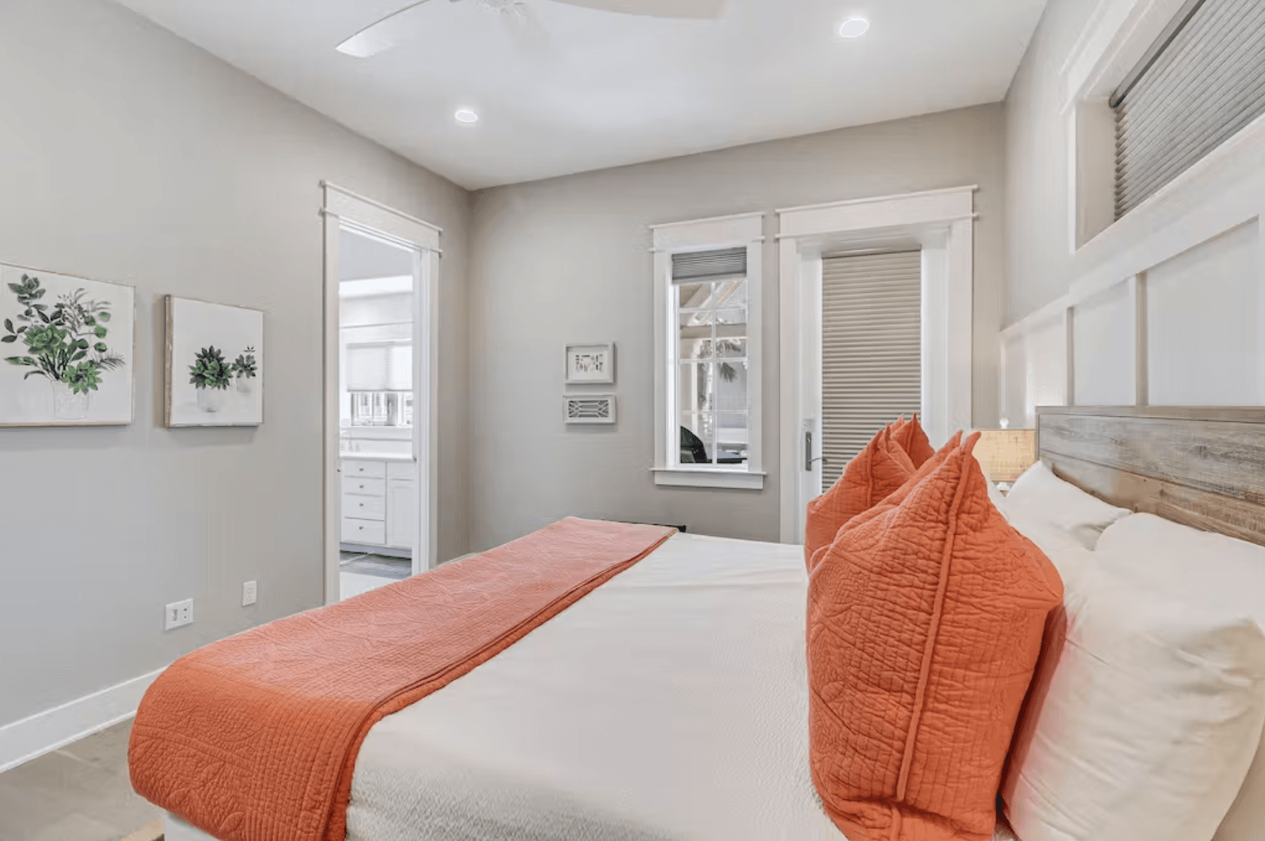 Sunset and Bay Home - Image 14