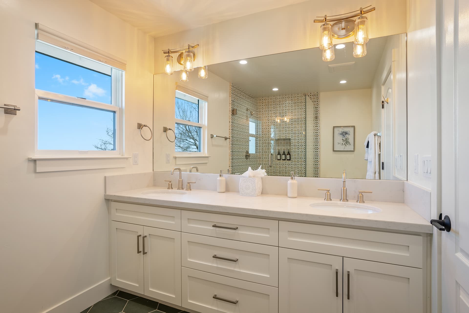 Mira Vista Heights - Image 32