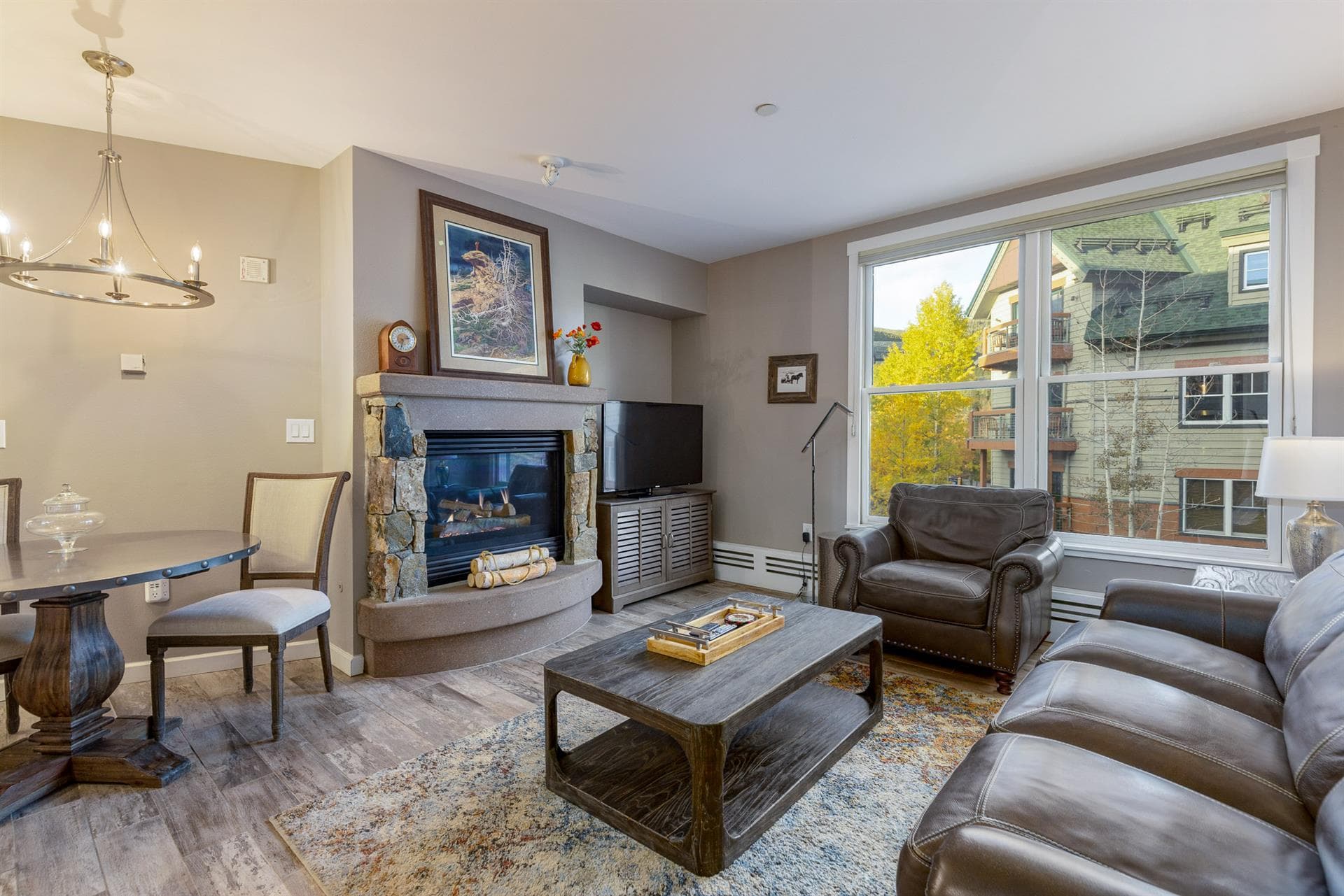 Bear Residence - Image 7