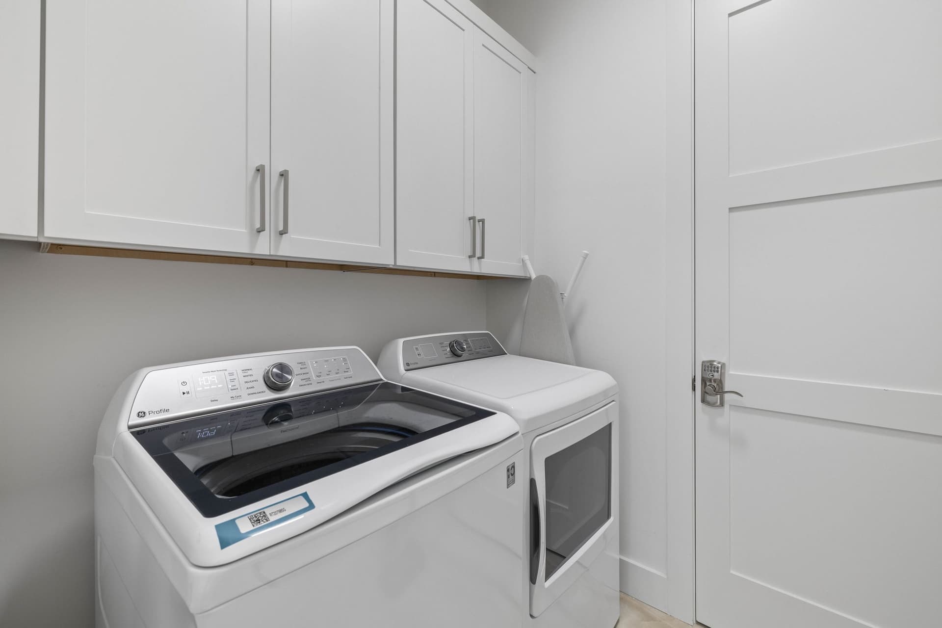 Eyes on Sunrise - Image 66