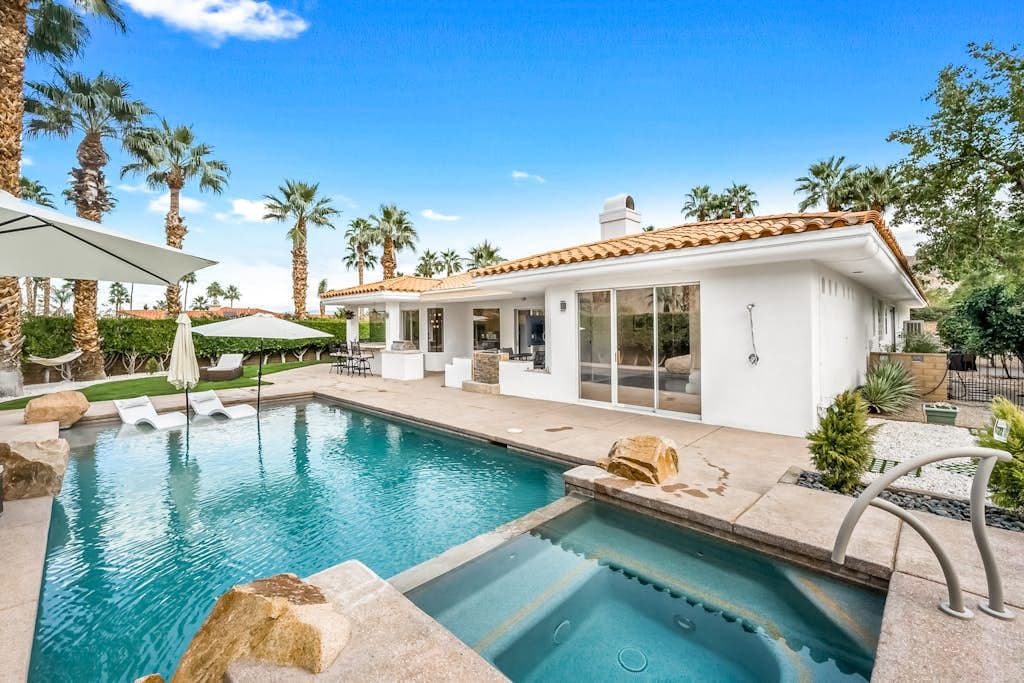 Palm Springs Villa - Image 2