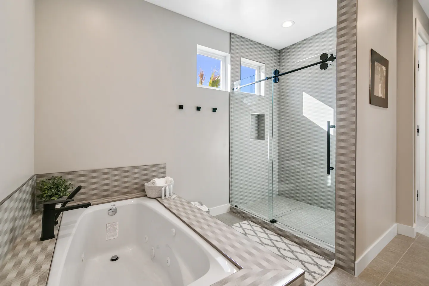 Opulent Haven - Image 24