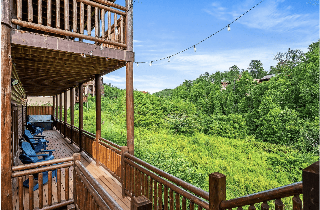 Smokey's Paradise - Image 42