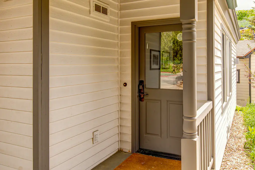 Alpine Retreat Home - Image 24