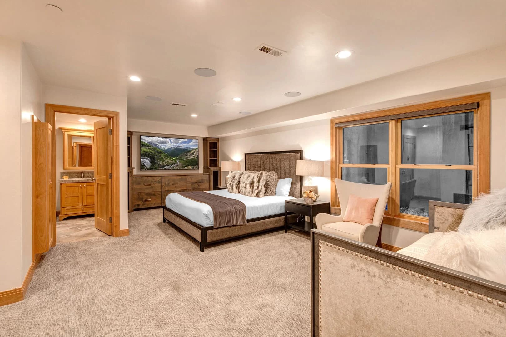 Snowdancer - Image 32