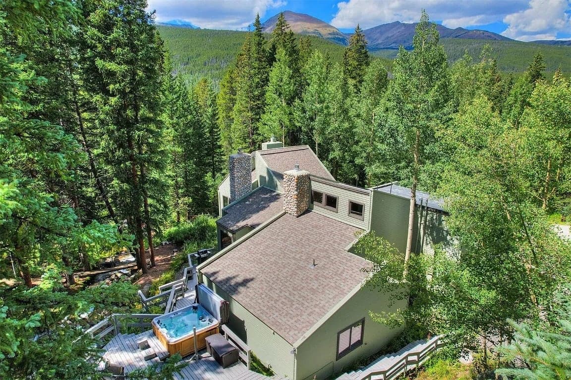 Creekside Chateau - Image 3