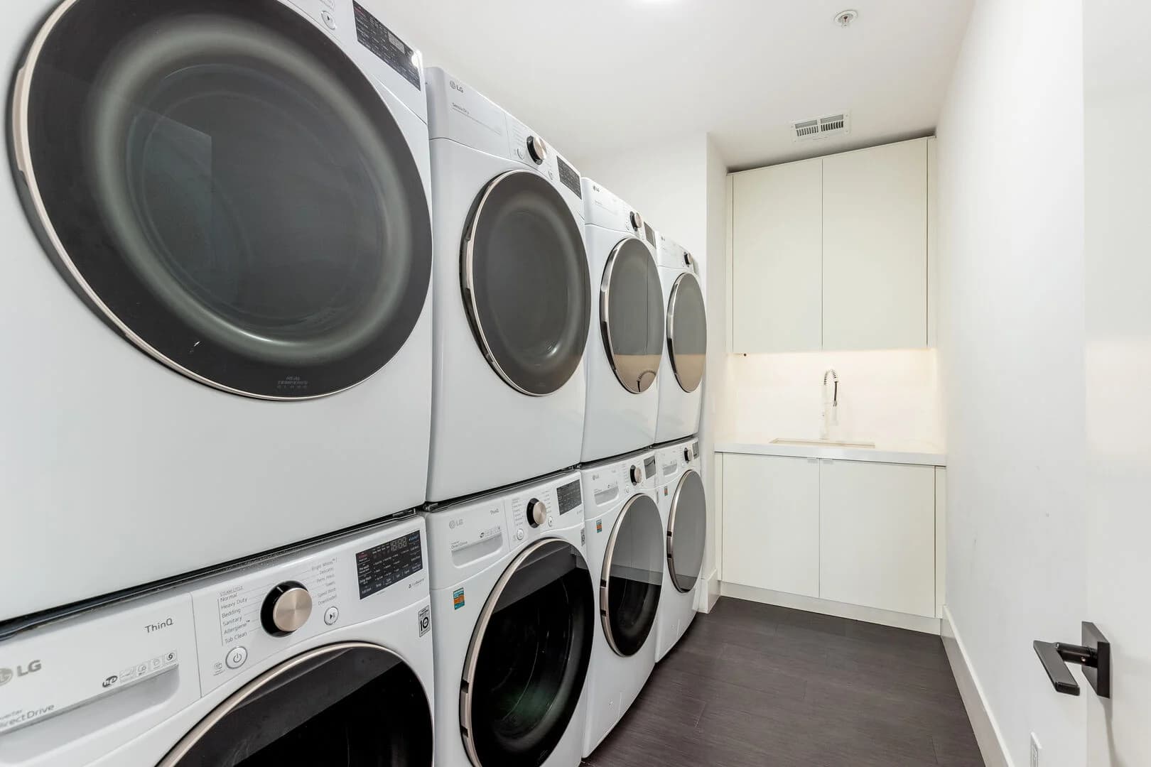 Valle Vista Manor - Image 72