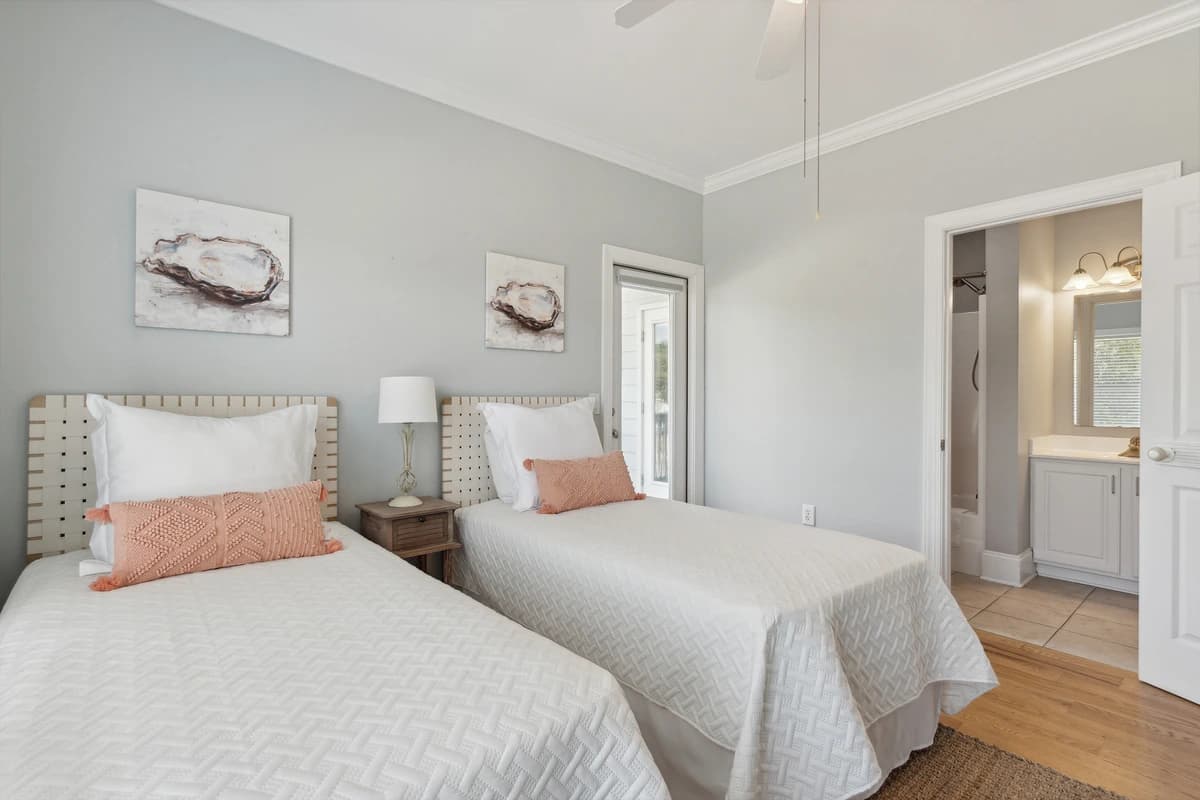 Cameron Palms - Image 38