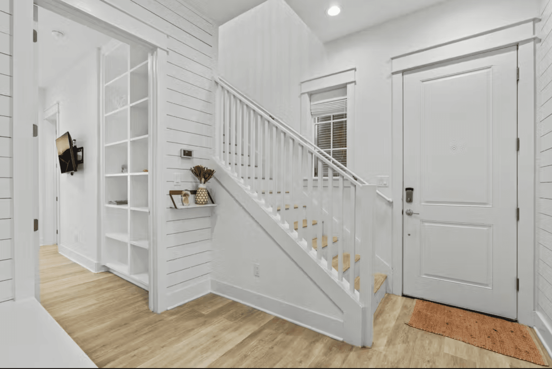 Beach Ball House - Image 18