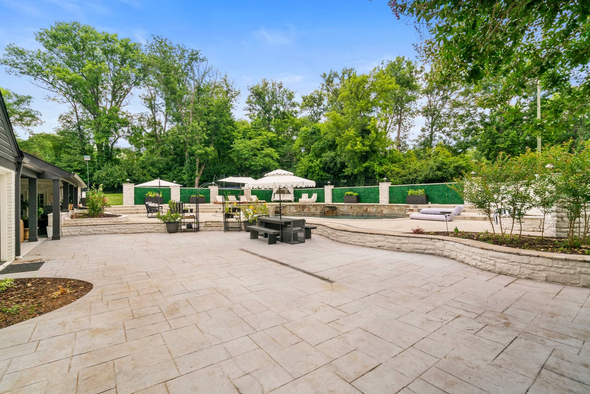 Nashville Entertainer - Image 6