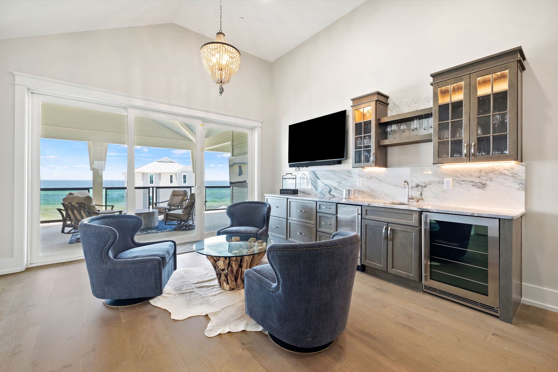 Emerald View - Image 34