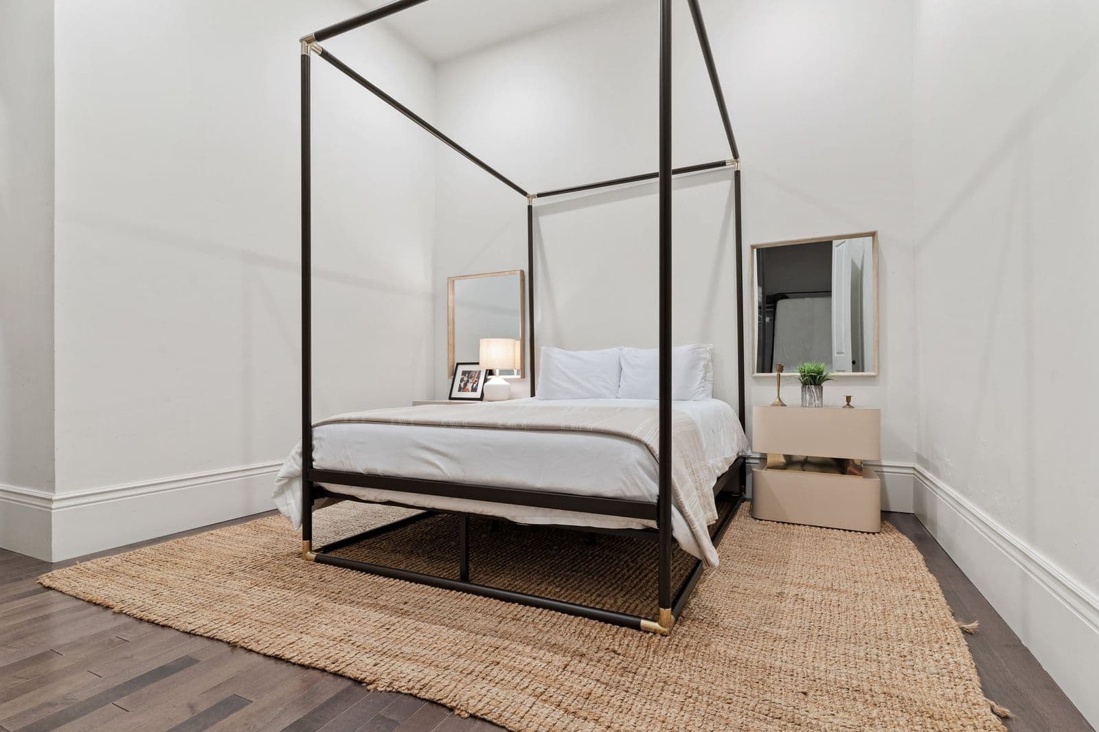 Magazine Residence - Image 9