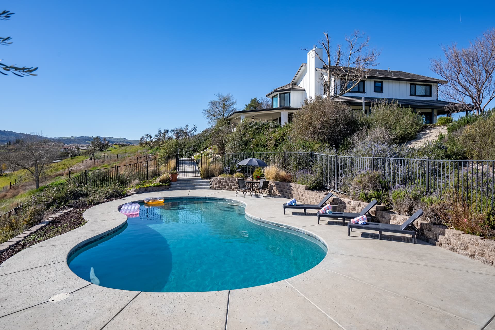 Mira Vista Manor - Image 59