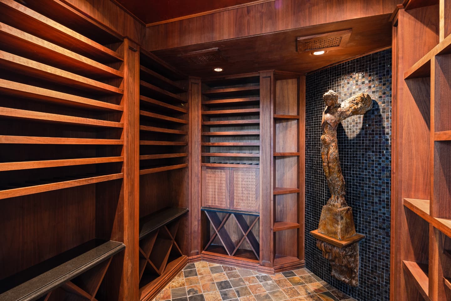 Anzio Estate - Image 19